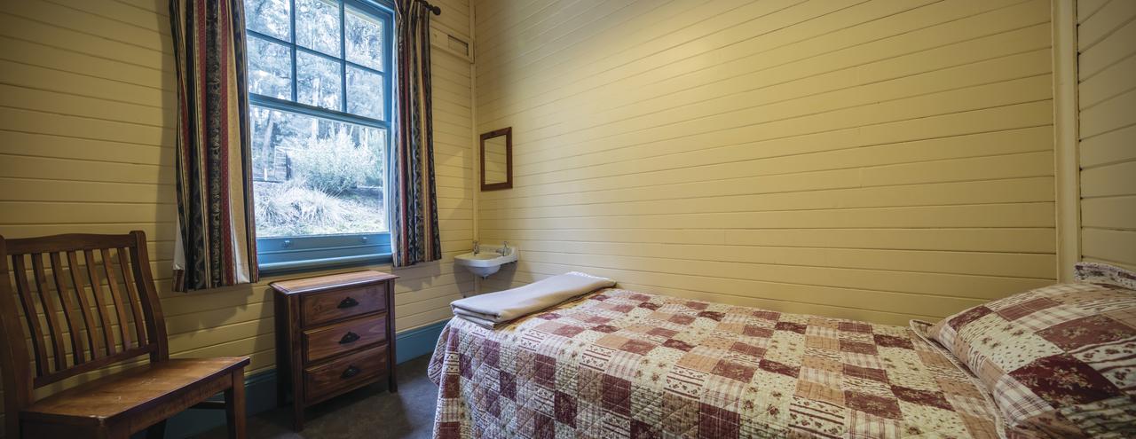 Вілла Yarrangobilly Caves House Екстер'єр фото